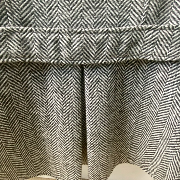 Equestrian style tailored blazer with faux leather elbow patches - Picture 9 of 12